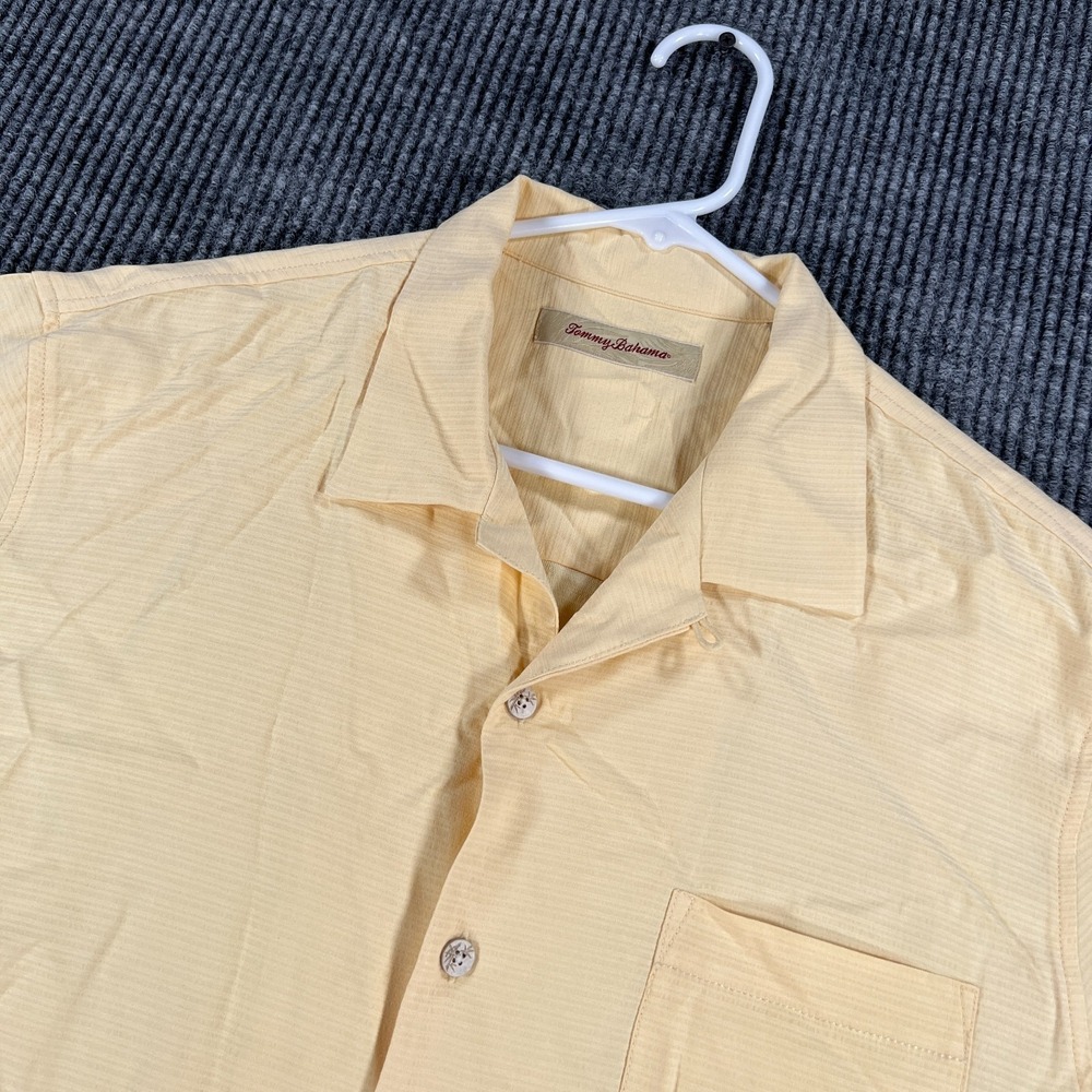 Tommy Bahama Shirt Mens Medium Yellow Short Sleeve Button Up Loop Collar Silk
